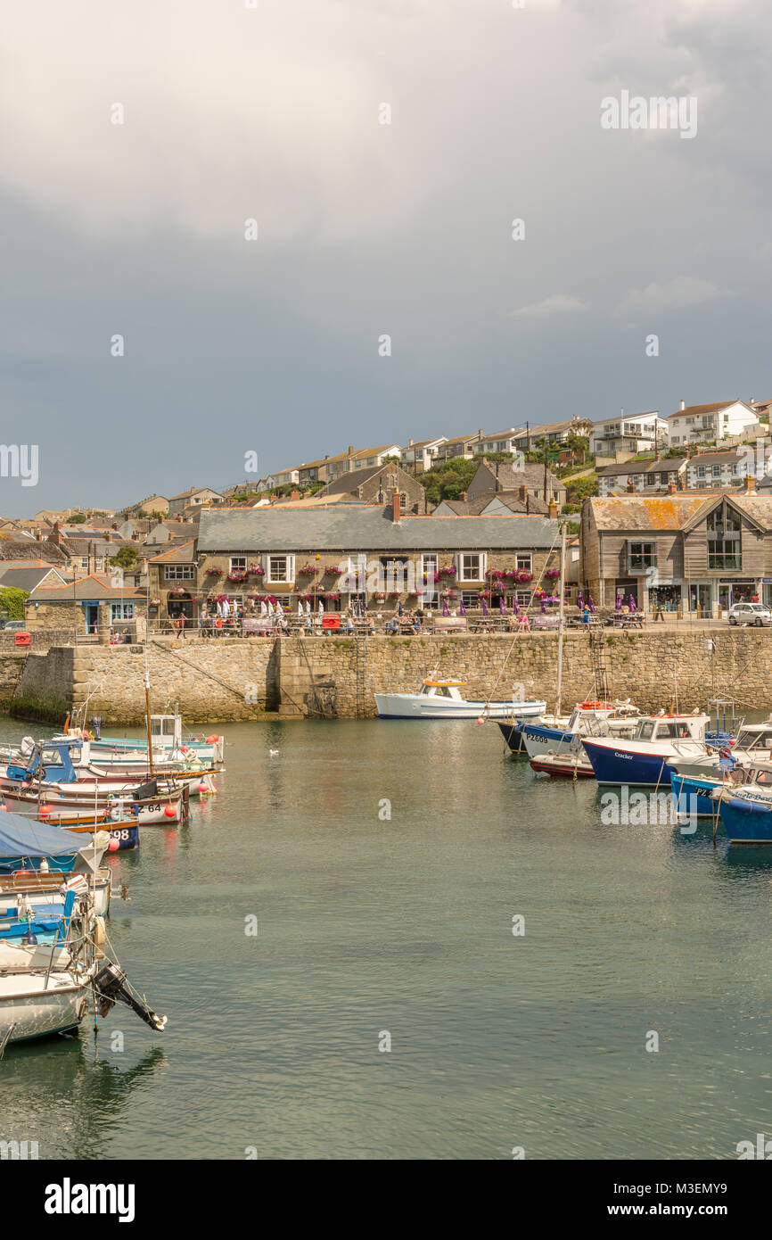 Porthleven Hafen, Camborne, Cornwall, England. Stockfoto