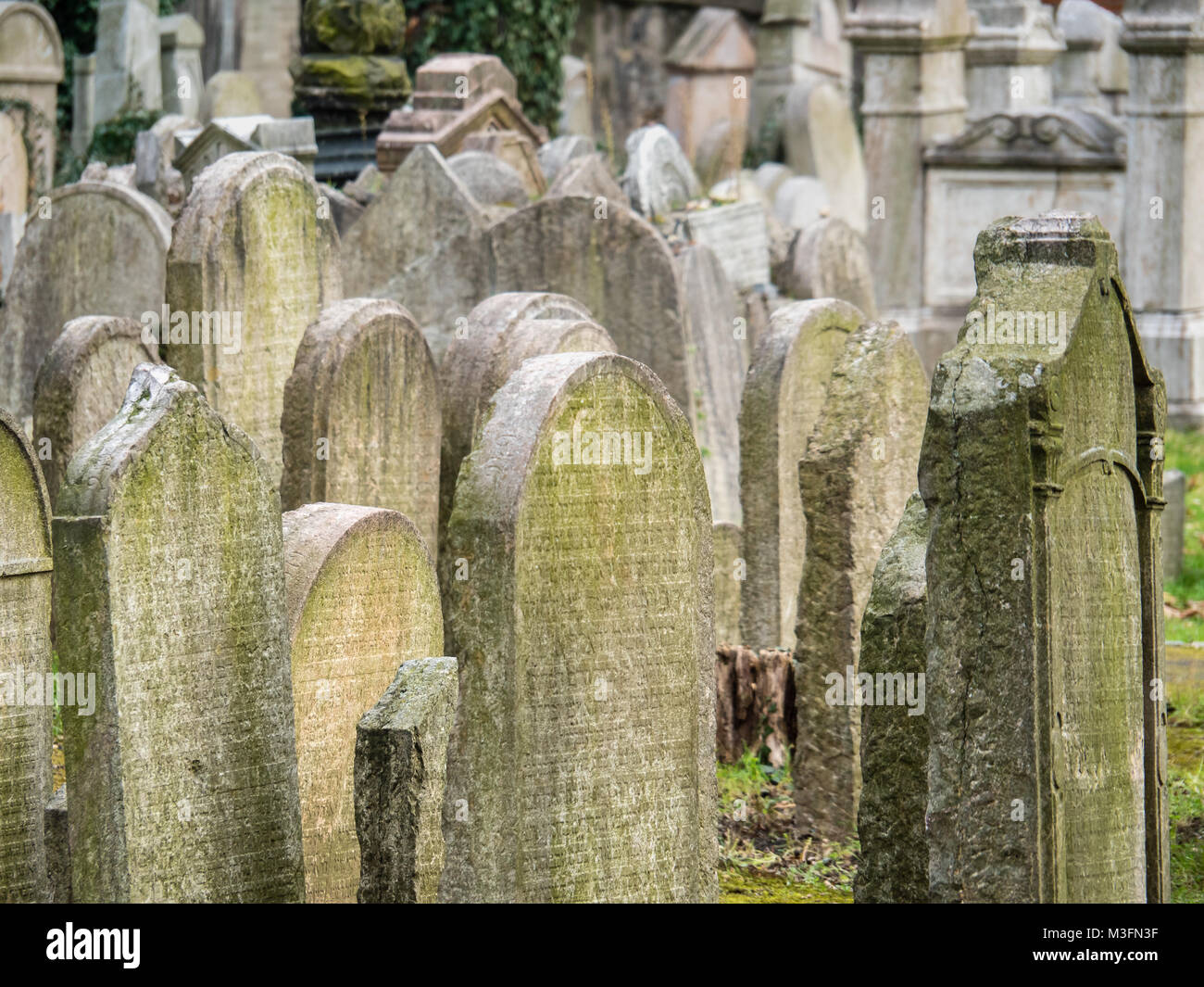 Alter Jüdischer Friedhof von 1787, Prag - Zizkov, Tschechische Republik Stockfoto