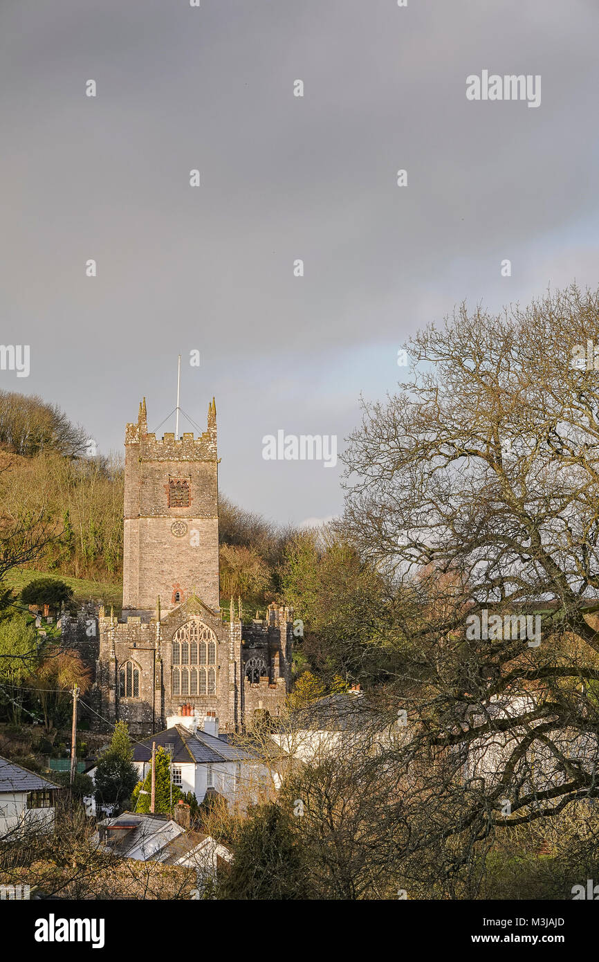 Love Lane, Marldon. 11. Februar 2018. Winterliches Wetter in South Devon heute Morgen. Sonnenaufgang über Marldon in der Nähe von Torquay in South Devon. Credit: James Jagger/Alamy leben Nachrichten Stockfoto