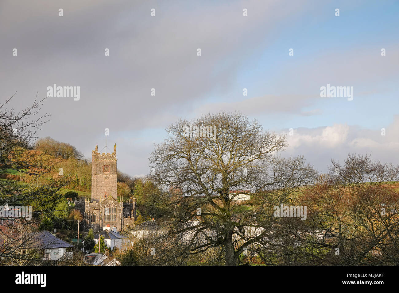 Love Lane, Marldon. 11. Februar 2018. Winterliches Wetter in South Devon heute Morgen. Sonnenaufgang über Marldon in der Nähe von Torquay in South Devon. Credit: James Jagger/Alamy leben Nachrichten Stockfoto