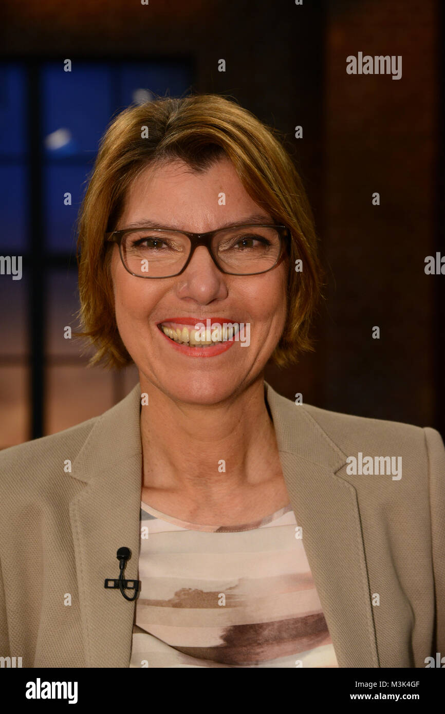 Deutsche moderatorin Fotos und Bildmaterial in hoher Auflösung Alamy Deutsche moderatorin Fotos und Bildmaterial in hoher Auflösung Alamy