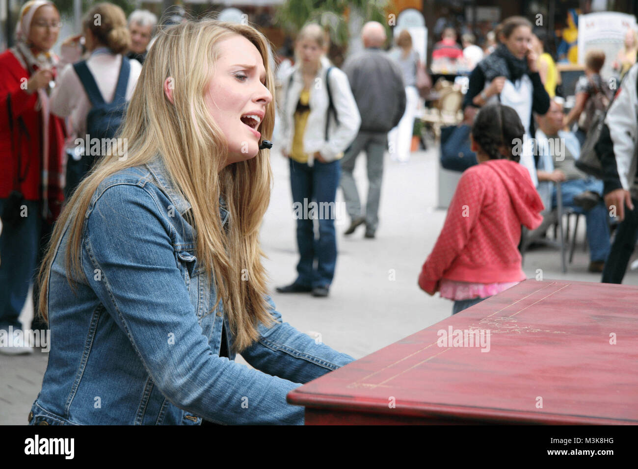 Streettour'Anna Yina\