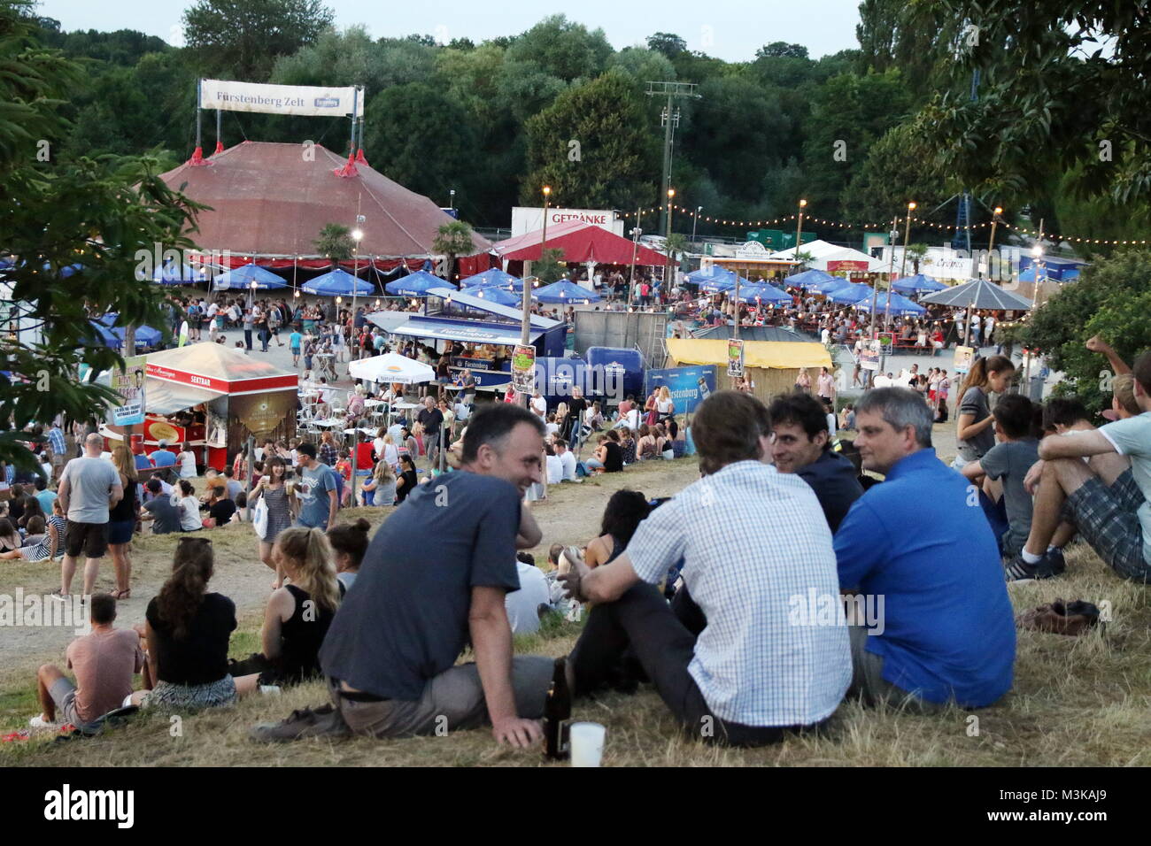 Blick auf das ZMF-Gelände beim Zeltmusikfestival Freiburg ZMF-Dieter Thomas  Kuhn Stockfotografie - Alamy