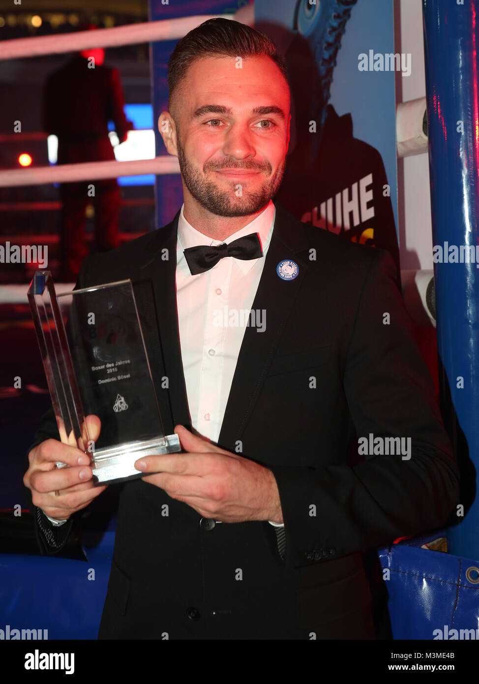 Boxer des Jahres 2016 Dominic Bösel (SES Boxing) im Rahmen der SES Box-Gala am 12.11.2016 in der getec Arena Magdeburg Stockfoto