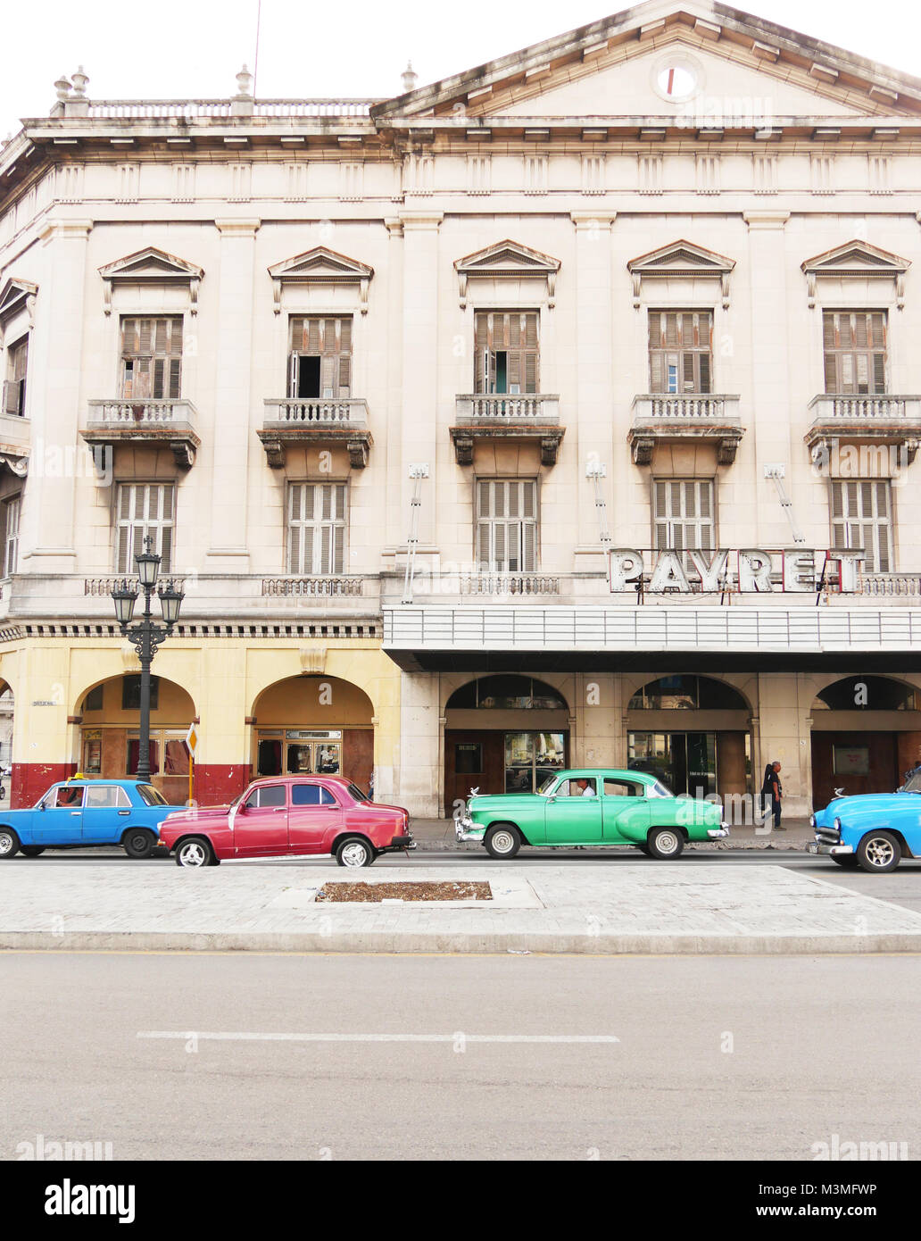 Die alten Cine Payret in Havanna und seine vintage Motoren Stockfoto