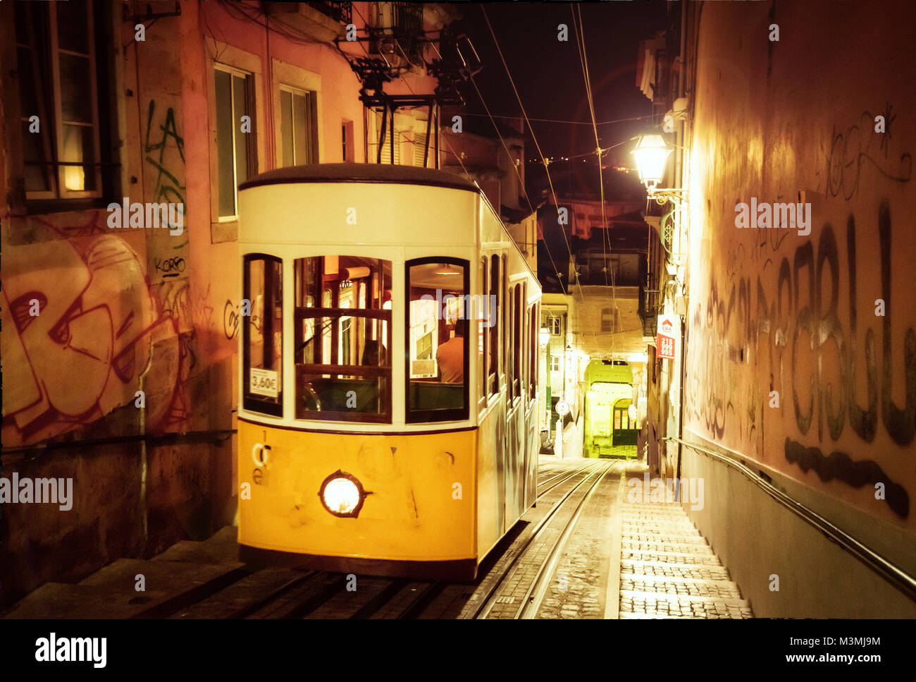 Lisboa Straße Auto im Jahr 2015 getroffen Stockfoto