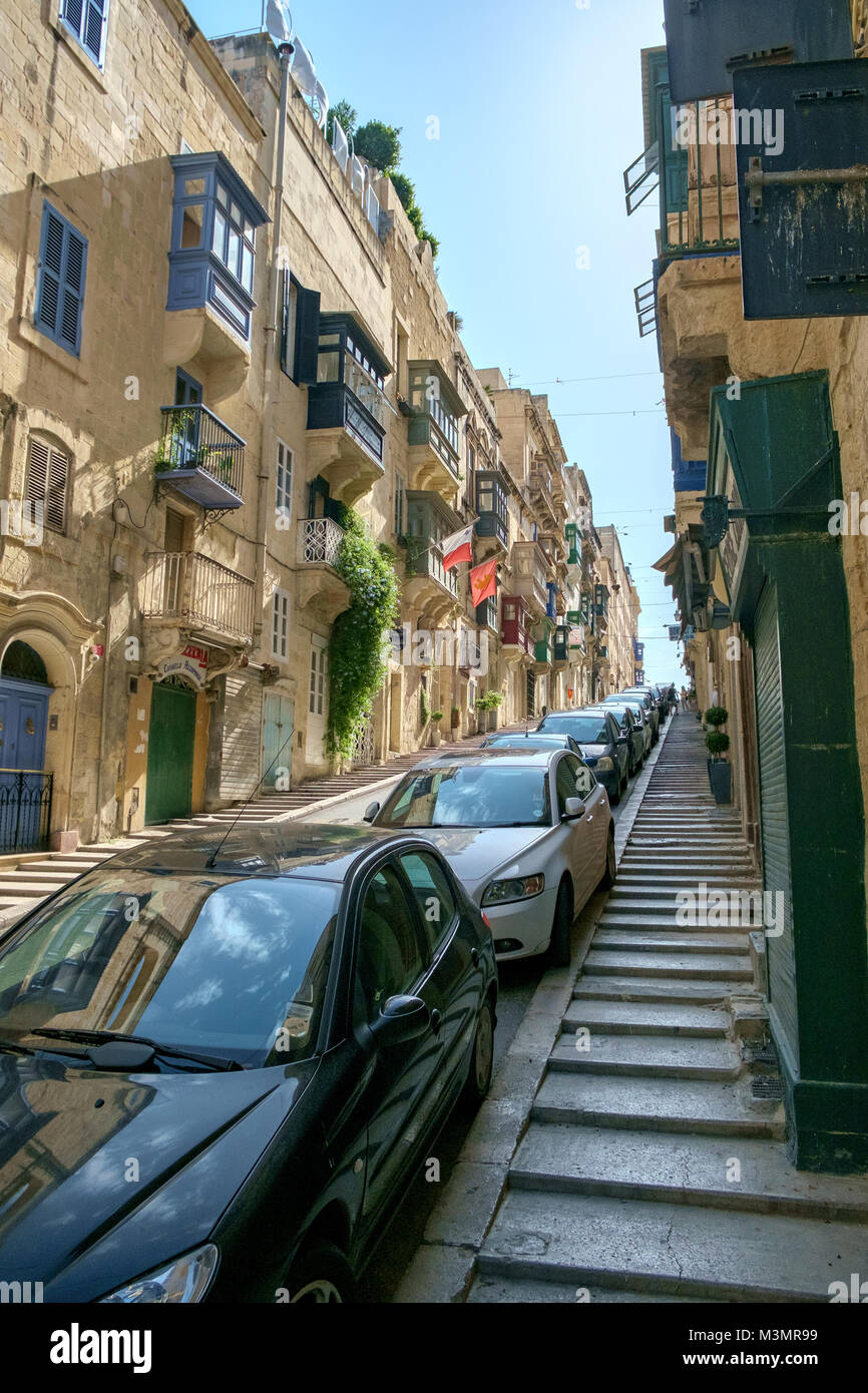 Impressionen von der engen Gassen von Valletta, Malta. Stockfoto