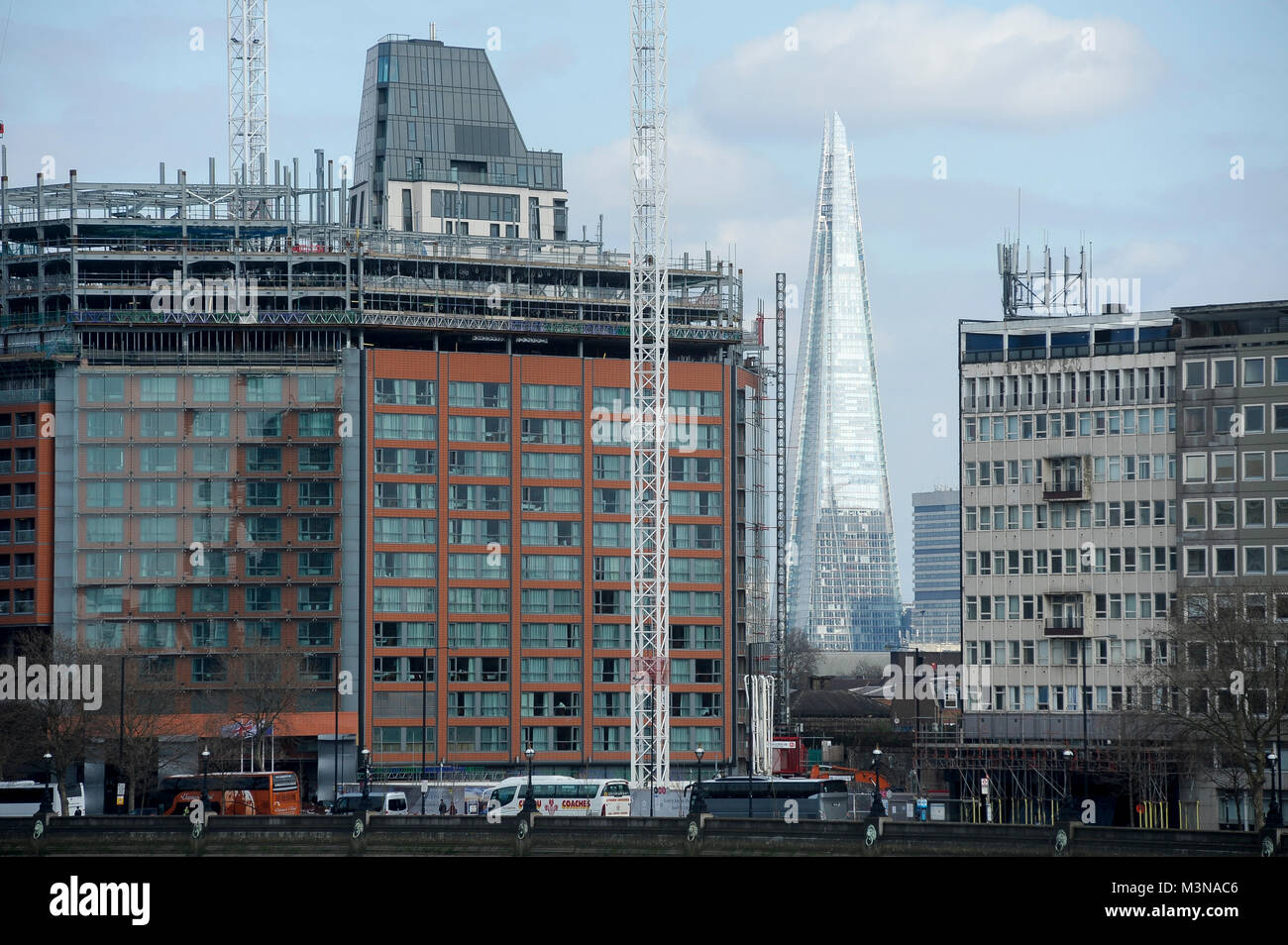 310 m supertall Wolkenkratzer der Shard abgeschlossen im 2012 von Renzo Piano in London, England, Vereinigtes Königreich. Am 5. April 2015. Dies ist die höchste Stockfoto