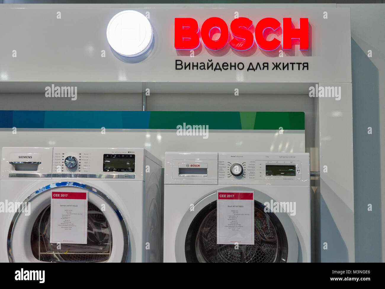 Kiew, Ukraine - Oktober 07, 2017: Bosch Siemens, einem Deutschen multinationalen Elektrotechnik und Elektronik Firma stand während der CEE 2017, der größten Elektronik Stockfoto