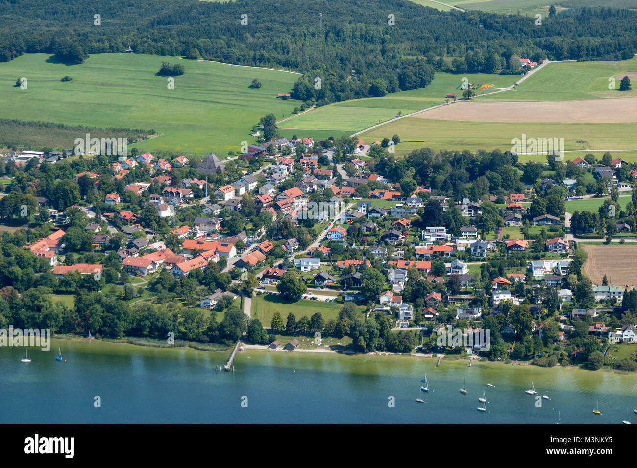 Luftaufnahme von Breitbrunn am Ammersee Herrsching, Bayern, Deutschland Stockfoto