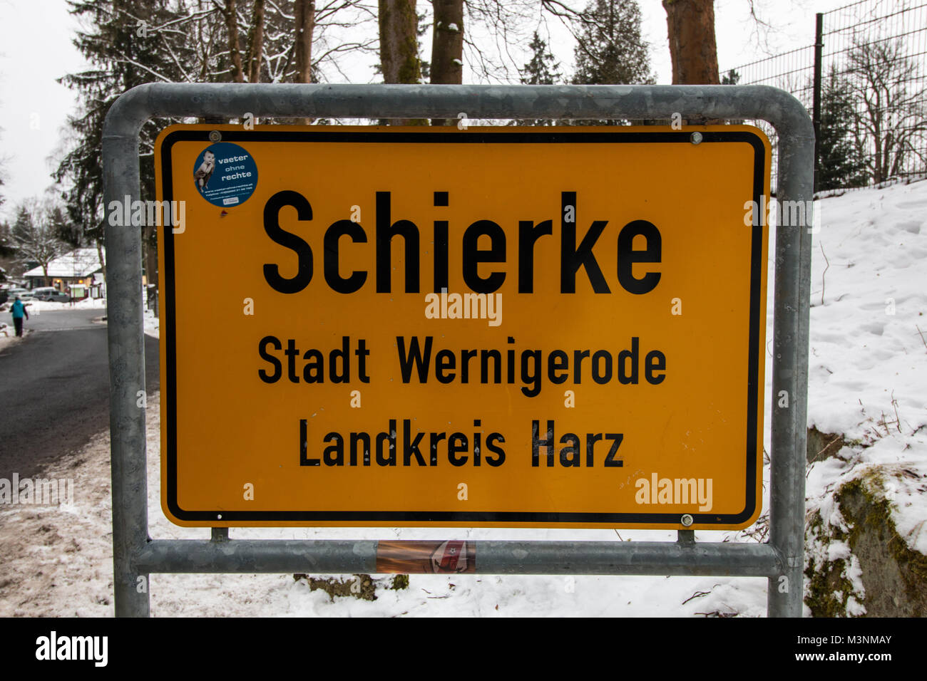 Schierke, Deutschland - 10. Februar 2018: Stadt Zeichen der Gemeinschaft von Schierke im Nationalpark Harz, Deutschland. Stockfoto