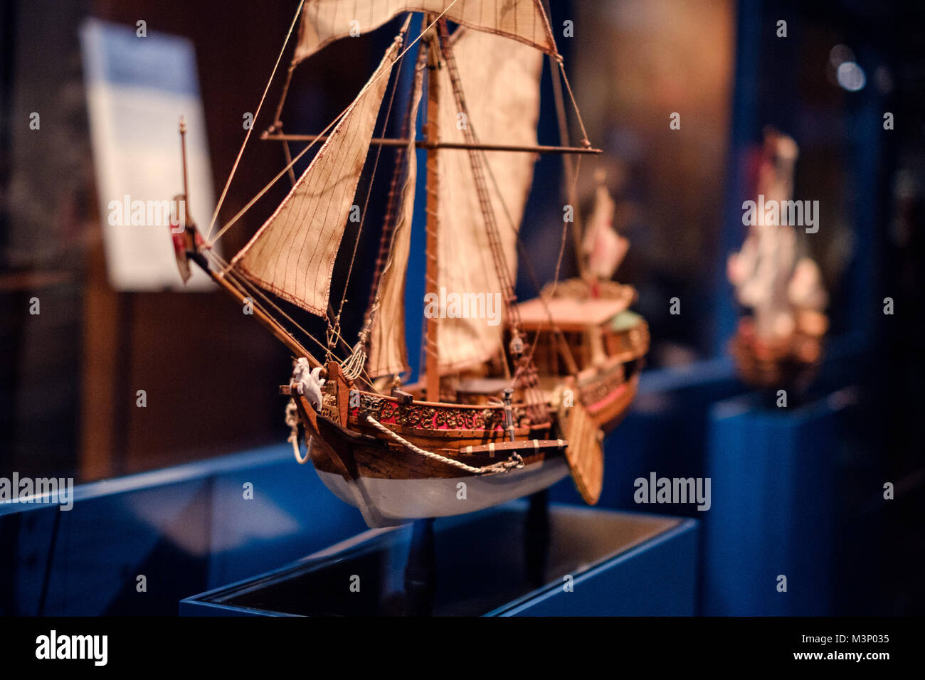 Berlin, Deutschland - Februar 2018: Boot Modell Ausstellung im Deutschen Technik Museum (Deutsches Technikmuseum). Stockfoto