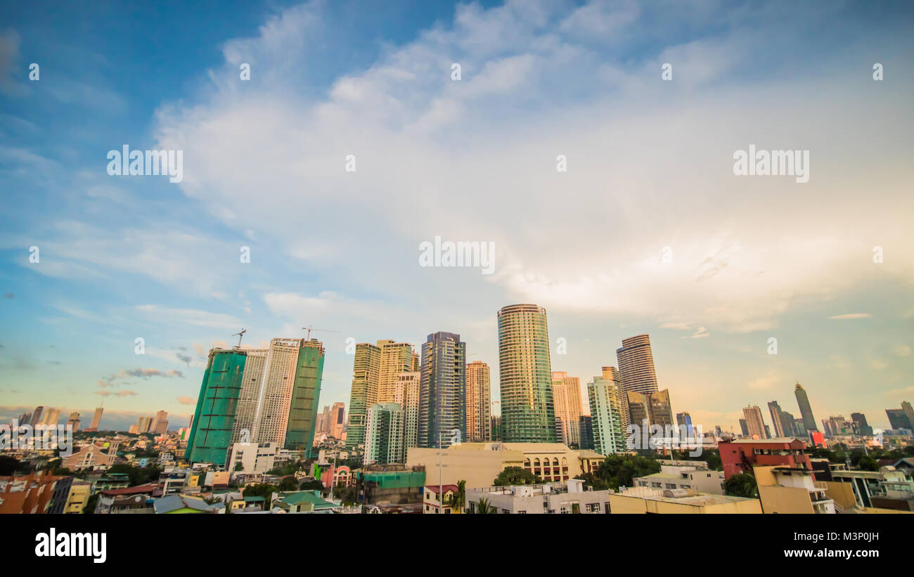 Makati ist eine Stadt auf den Philippinen Manila Region und das Land s financial Hub. Es ist für den Wolkenkratzer bekannt. Stockfoto