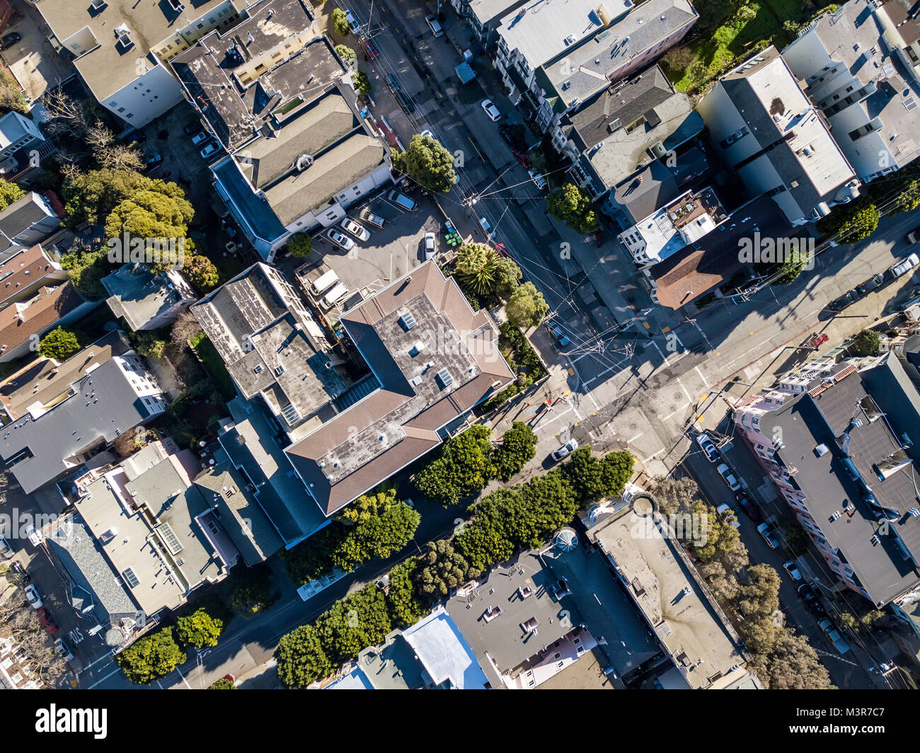 Blick von oben auf die Skyline von San Francisco in Kalifornien, USA. Es ist sonnig. Luftaufnahme. Horizontale. Stockfoto