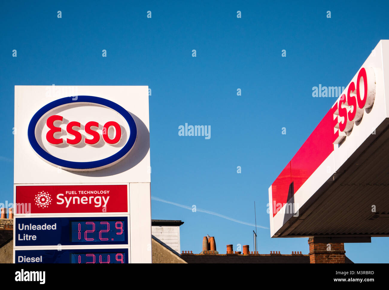 Esso Petrel Station, Tesco Express, Caversham, Reading, Berkshire, England. Stockfoto
