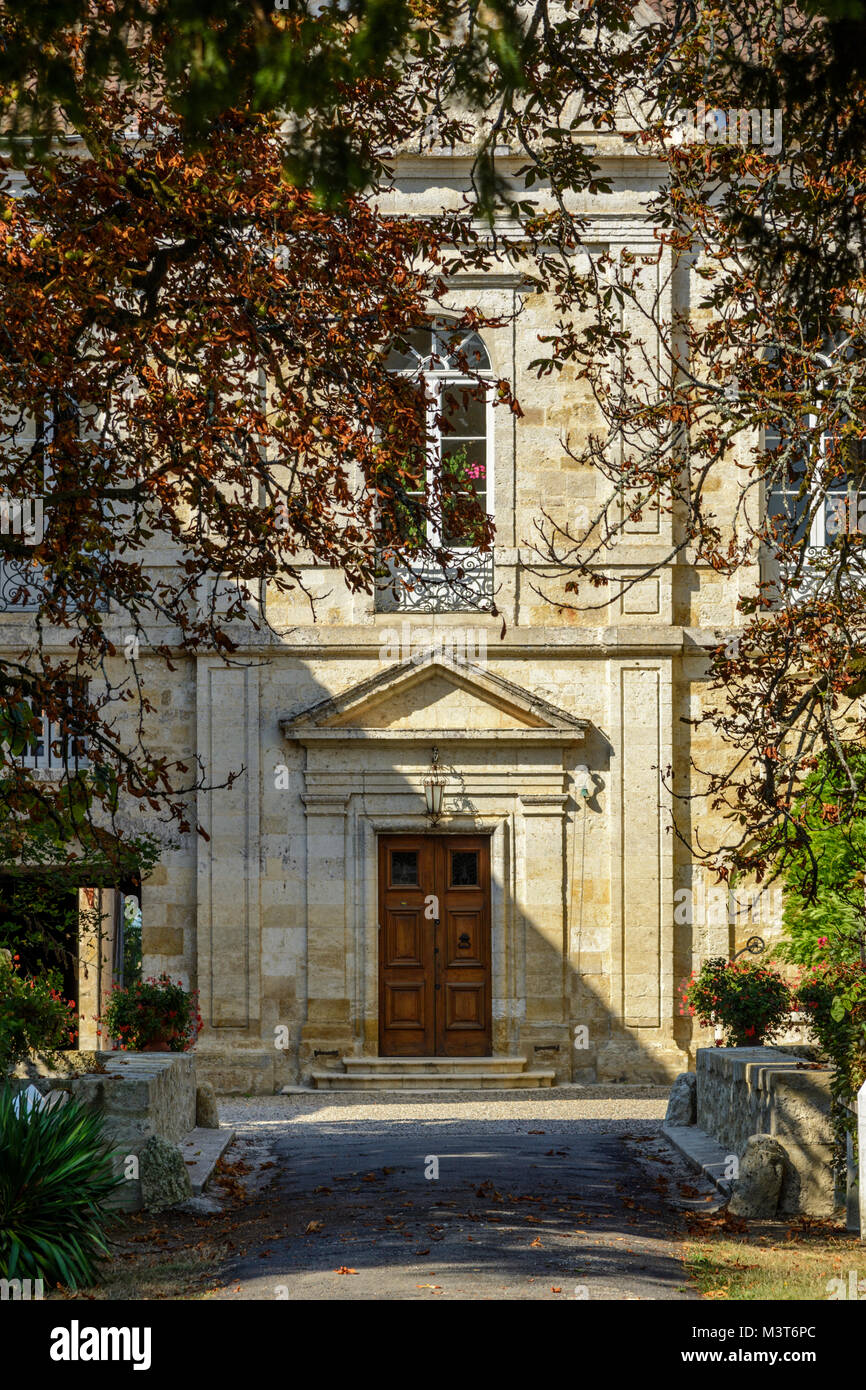 Chateau de Cassaigne (Château de Cassaigne), ein namhafter Hersteller von Armagnac und Wein in Cassaigne, Gers (Gascogne), Occitanie (Ile-de-France), Frankreich Stockfoto