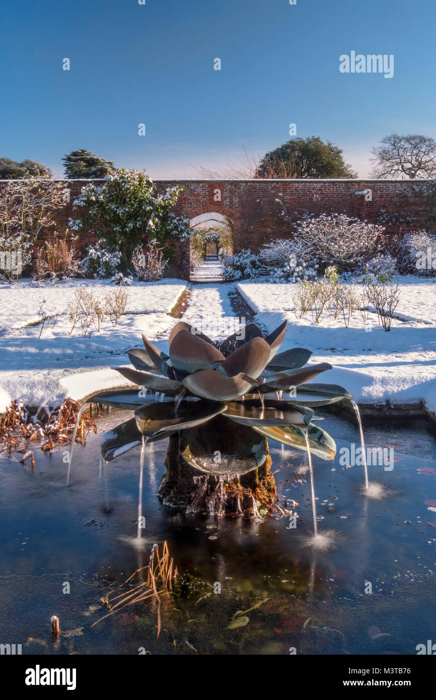 Der ummauerte Garten im Winter, Arley Hall und Gärten, Arley, Cheshire, England, Großbritannien Stockfoto
