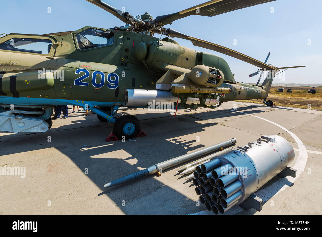 KADAMOVSKIY TRAINING GROUND, ROSTOV REGION, Russland, 26. AUGUST 2017: Internationale militärische technische Forum" Armee-2017". Kampfhubschrauber Mi-28 N" "Ni Stockfoto