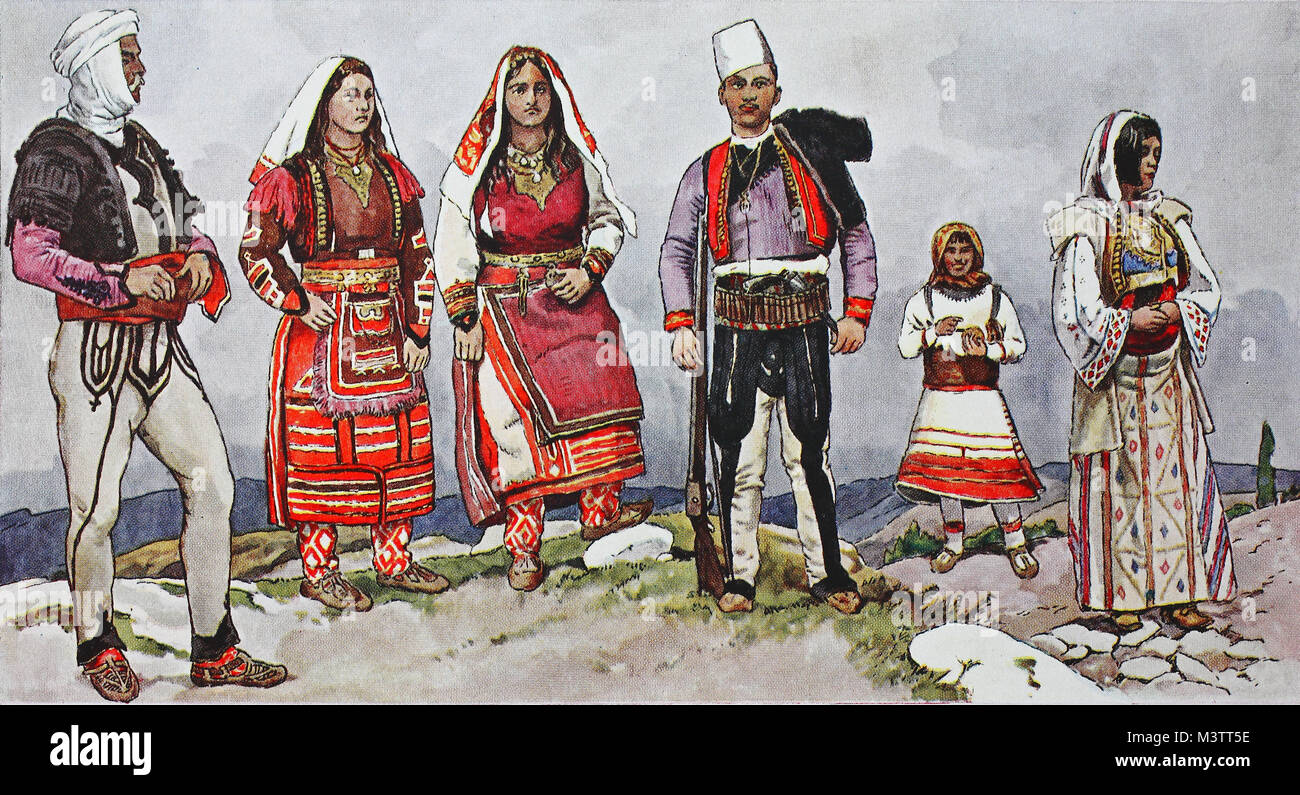 Mode, Kleidung in Albanien rund um das 19. Jahrhundert, von links, Kostüme der Menschen aus den Bergen, die so genannte Malissore und auf der rechten Seite, eine katholische Bäuerin in festlichem Kostüm, aus der Nähe von Elbasan, digital verbesserte Reproduktion aus einem Original aus dem Jahr 1900 Stockfoto