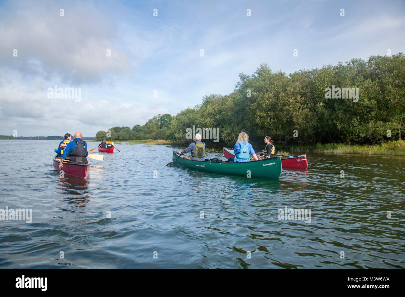 Kanufahren auf dem Fluss Bann in der Nähe von Toome, County Antrim, Nordirland. Stockfoto