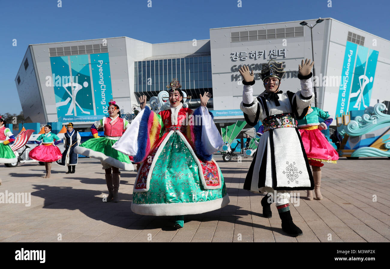 Animateure im Olympischen Park während der Tag vier der Olympischen Winterspiele 2018 PyeongChang in Südkorea. Stockfoto