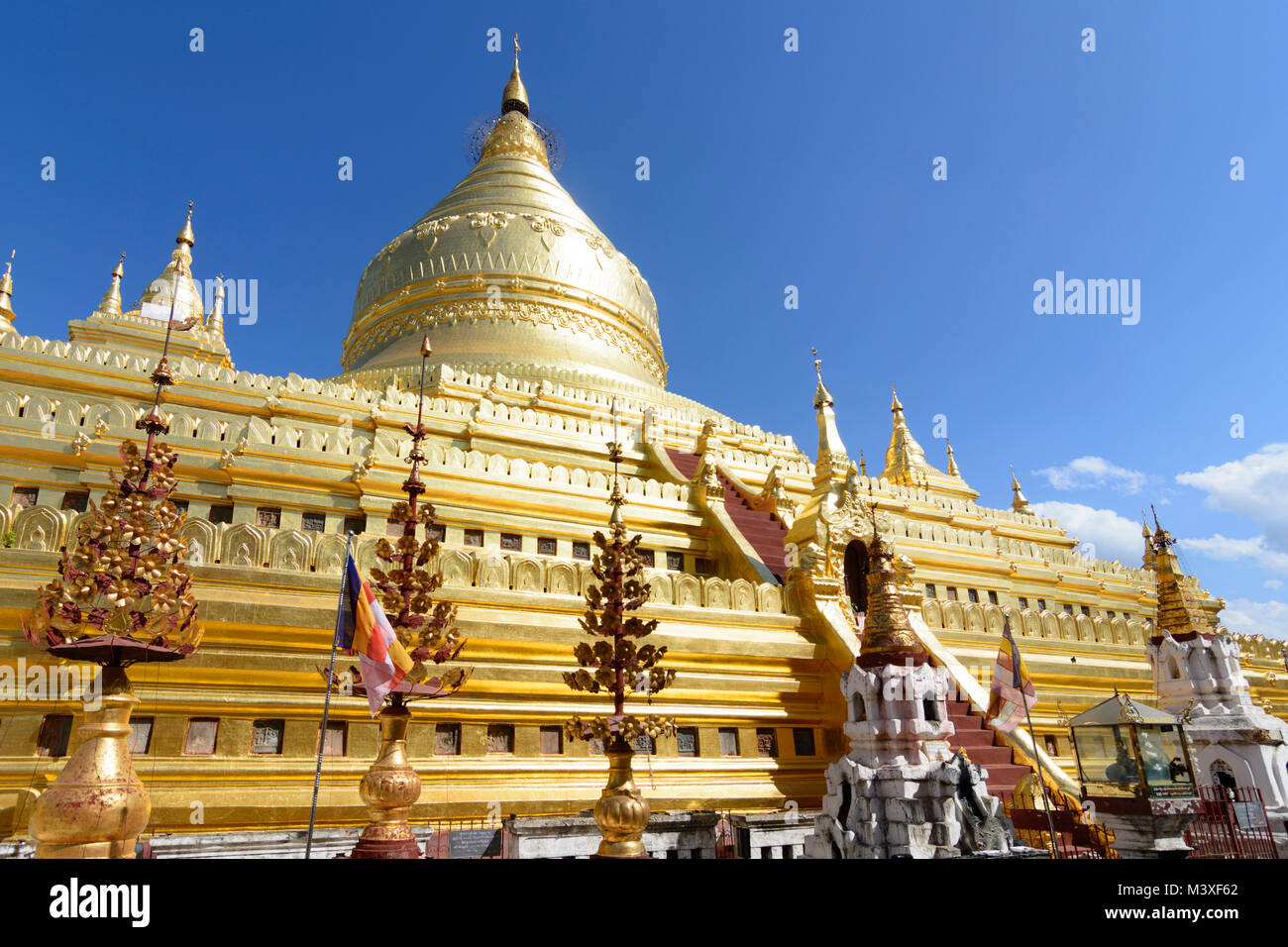 Bagan: Shwezigon Pagode, Stupa, Region, Mandalay, Myanmar (Birma) Stockfoto
