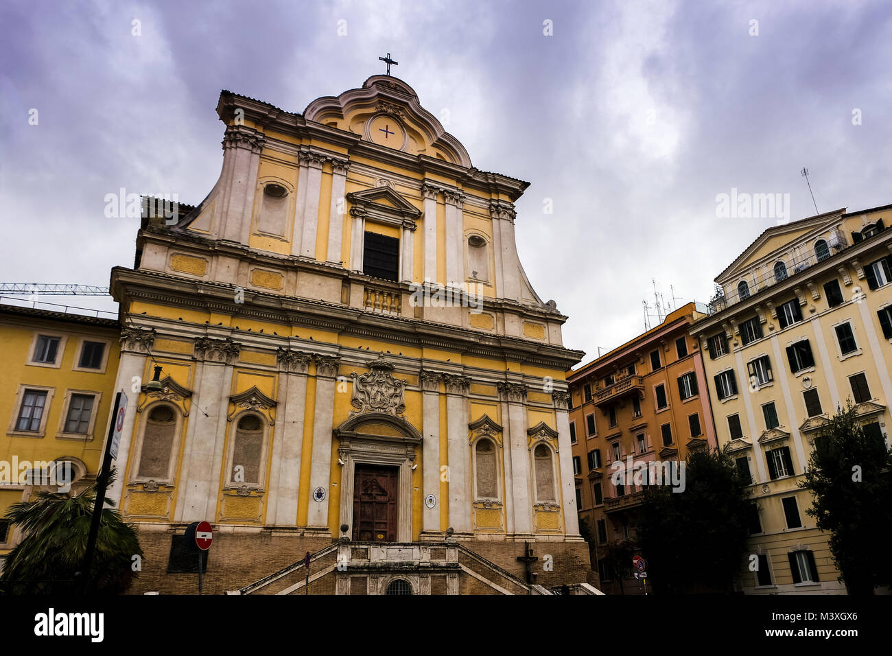 Rom Italien - 10 Dezember 2018: die Pfarrkirche von Santa Maria delle Grazie Alle Fornaci in der Nähe des Vatikans. Rom, 10. Dezember 2018 Stockfoto