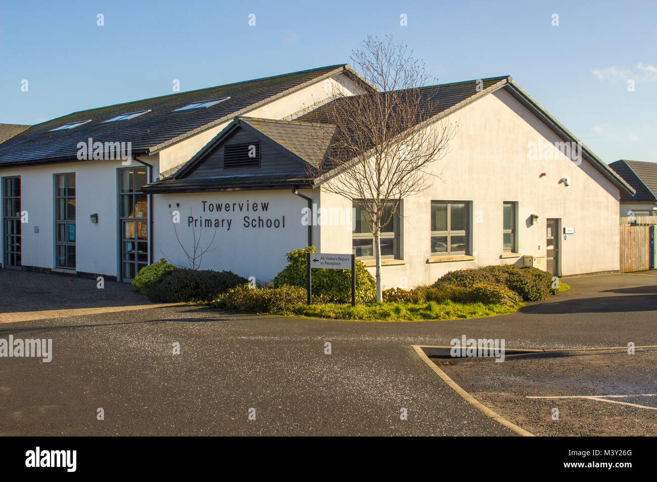 Towerview Grundschule in Bangor Northern Ireland liegt Leer der Schülerinnen und Schüler am ersten Tag des Mid Term break Stockfoto