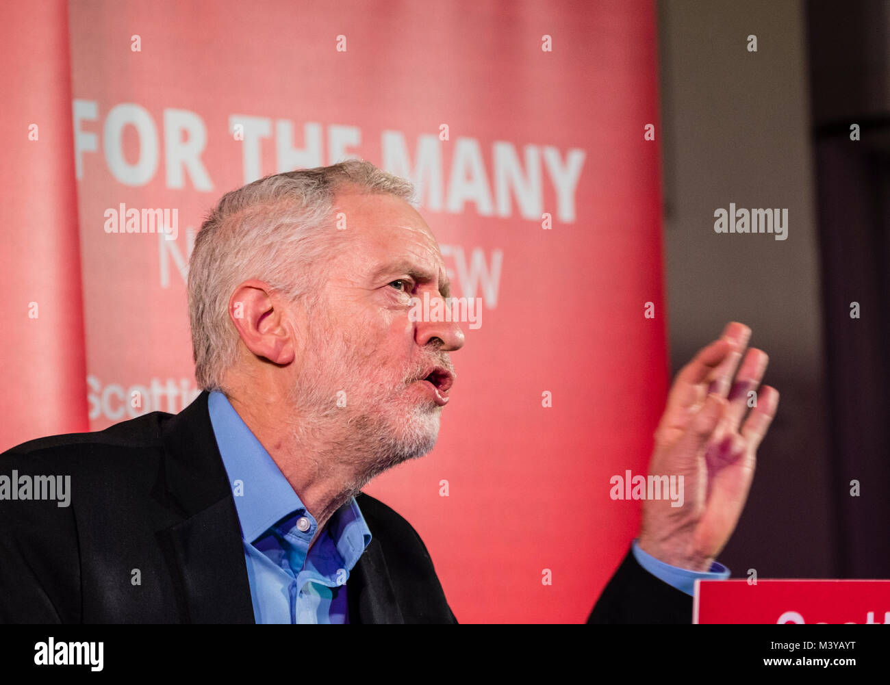 Penicuik Mid Lothian, Schottland, Vereinigtes Königreich, 12. Februar, 2018. Der Führer der Jeremy Corbyn gibt Rede bei der Shottstown Bergleute Tierschutz Halle, Penicuik Mid Lothian, Midlothian am Anfang einer Tour durch Schottland in dieser Woche. Credit: Iain Masterton/Alamy leben Nachrichten Stockfoto