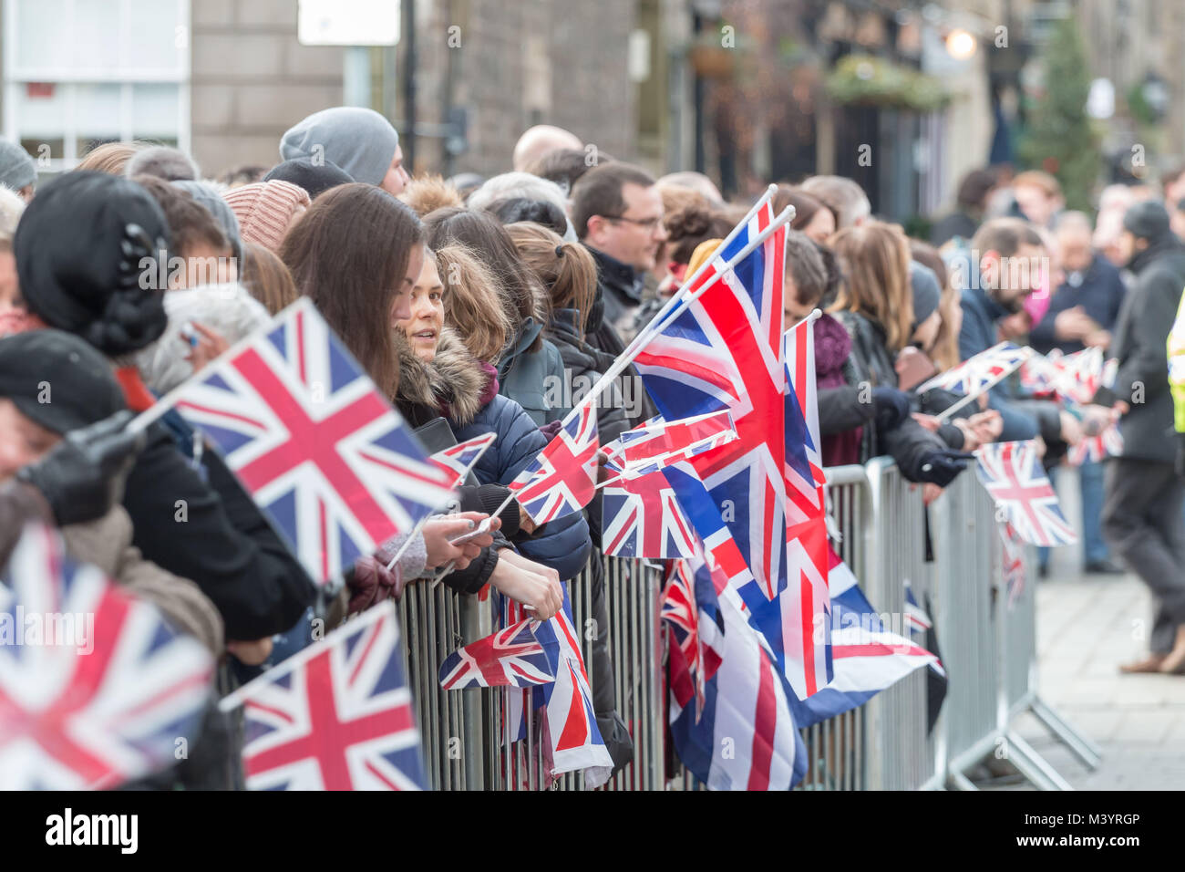 Edinburgh, Großbritannien. 13. Februar, 2018. Prinz Harry und seine Verlobte Meghan Markle einen Besuch in Edinburgh heute 13-02-18 Sie das Schloss besichtigt und auf Socialbite in der Rose Street vor der Teilnahme an Holyrood palance Credit: IAN MCDONALD/Alamy leben Nachrichten Stockfoto