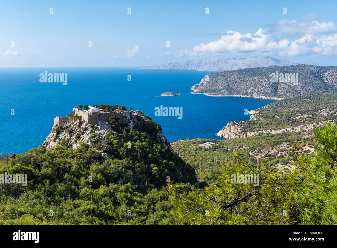 Mit Blick auf die venezianische Burg von Monolithos im Jahre 1480 von den Rittern des heiligen Johannes, Rhodes, Griechenland, Europa gebaut Stockfoto