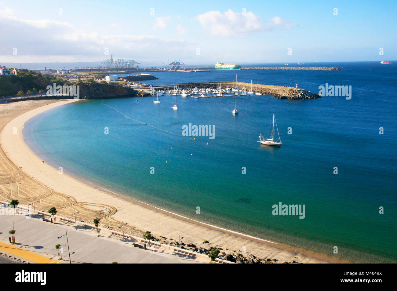Praia Vasco da Gama, Hafen von Sines. Stockfoto