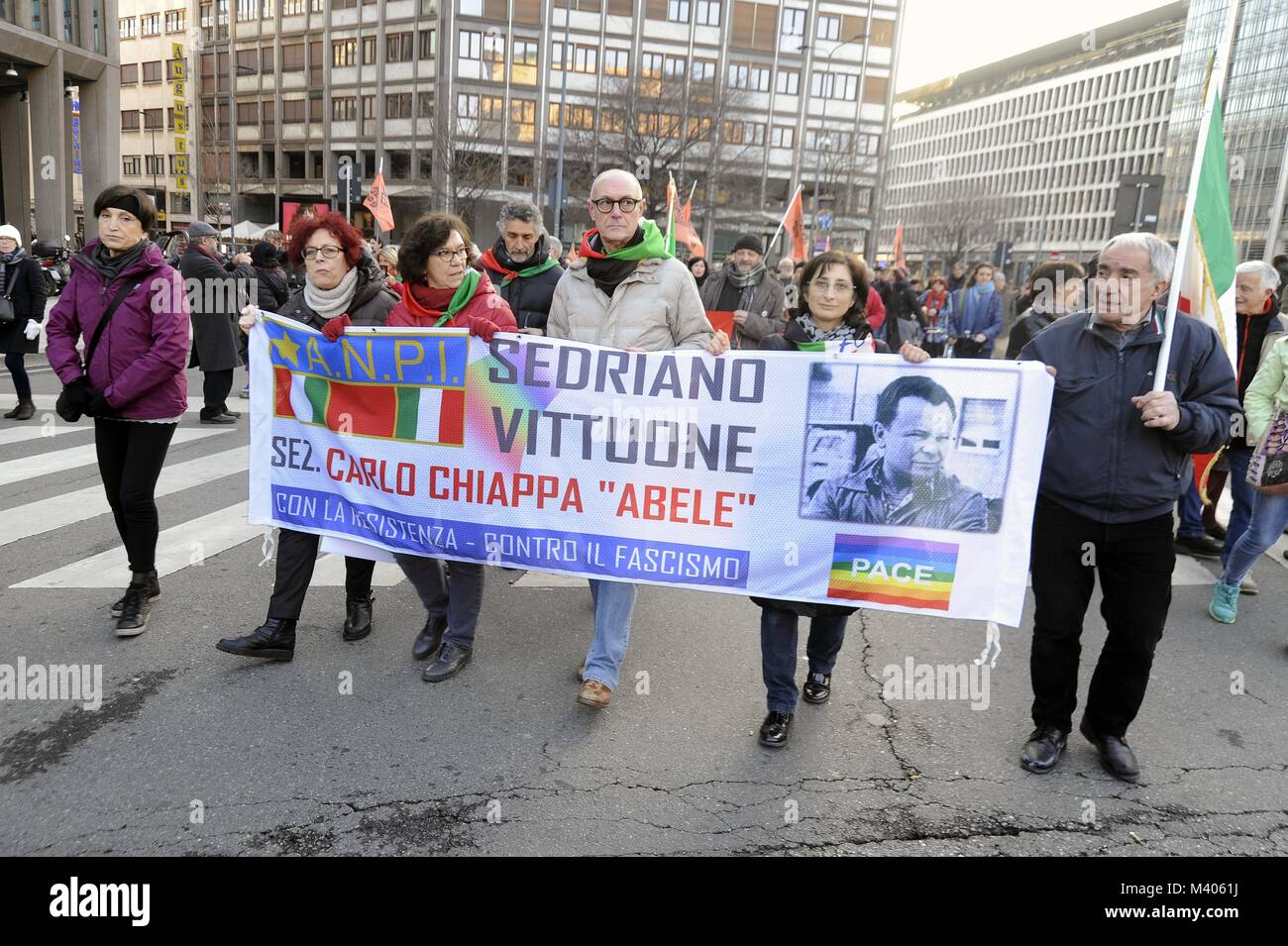 Mailand, 10. Februar 2018, antifaschistischen und antirassistischen Demonstration nach einer Reihe von Episoden der Gewalt und Kriminalität in ganz Italien und im Protest gegen die Anwesenheit von neo-faschistische Gruppen in der politischen Wahlen. Stockfoto