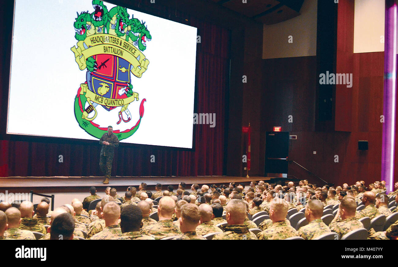 Hauptsitz und Service-bataillon, der den Spitznamen "Das Tier", beginnt 2018 mit zurück in den Sattel Ausbildung bei Warner Hall Auditorium, Marine Corps University. (Foto von Jeremy Beale) Stockfoto