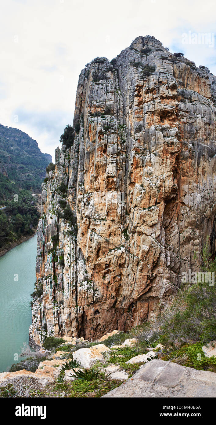 Wandern auf dem berühmten Caminito del Rey in Spanien Stockfoto