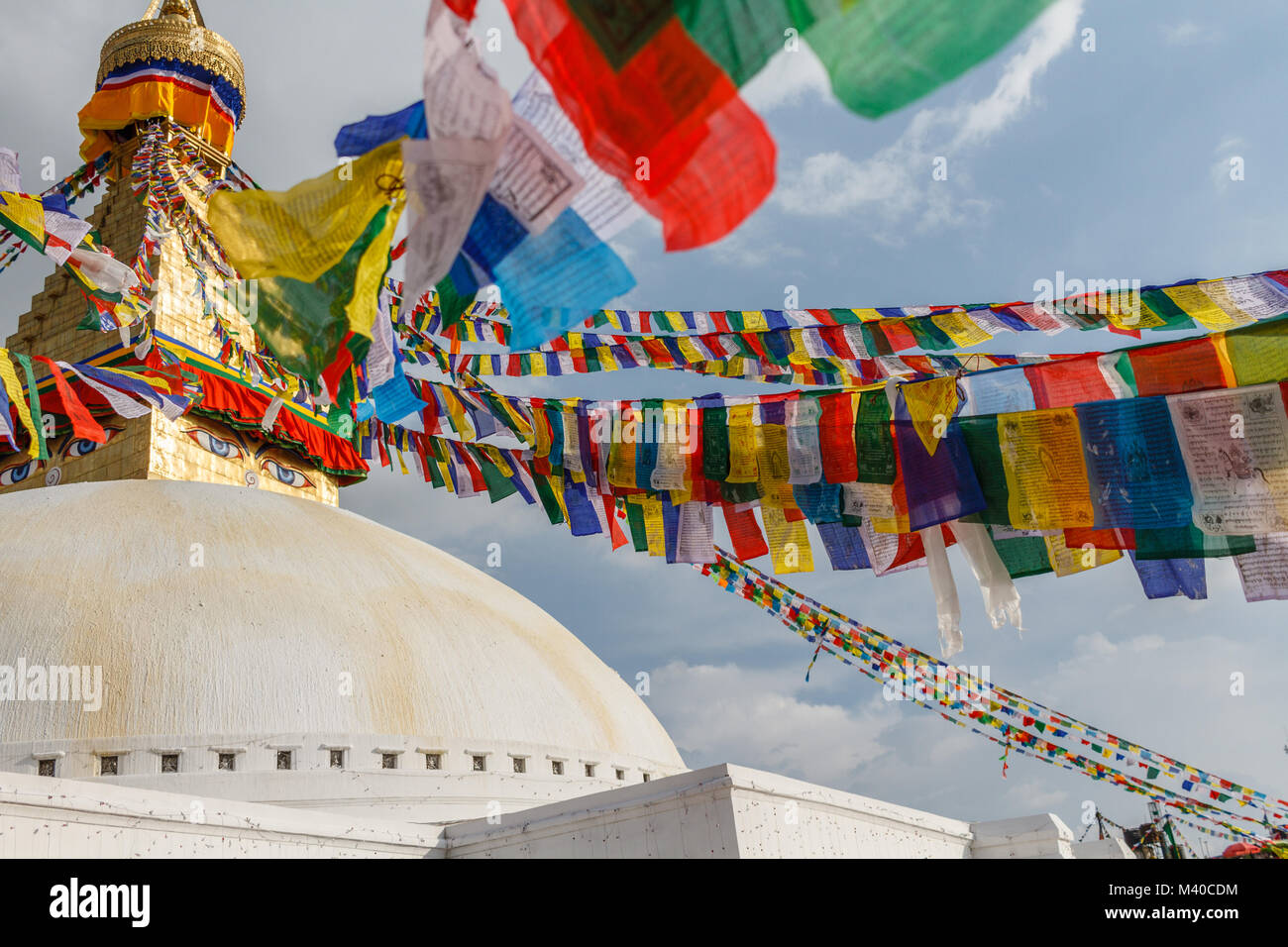 Boudhanath Stupa mit Gebetsfahnen, Kathmandu, Nepal Stockfoto