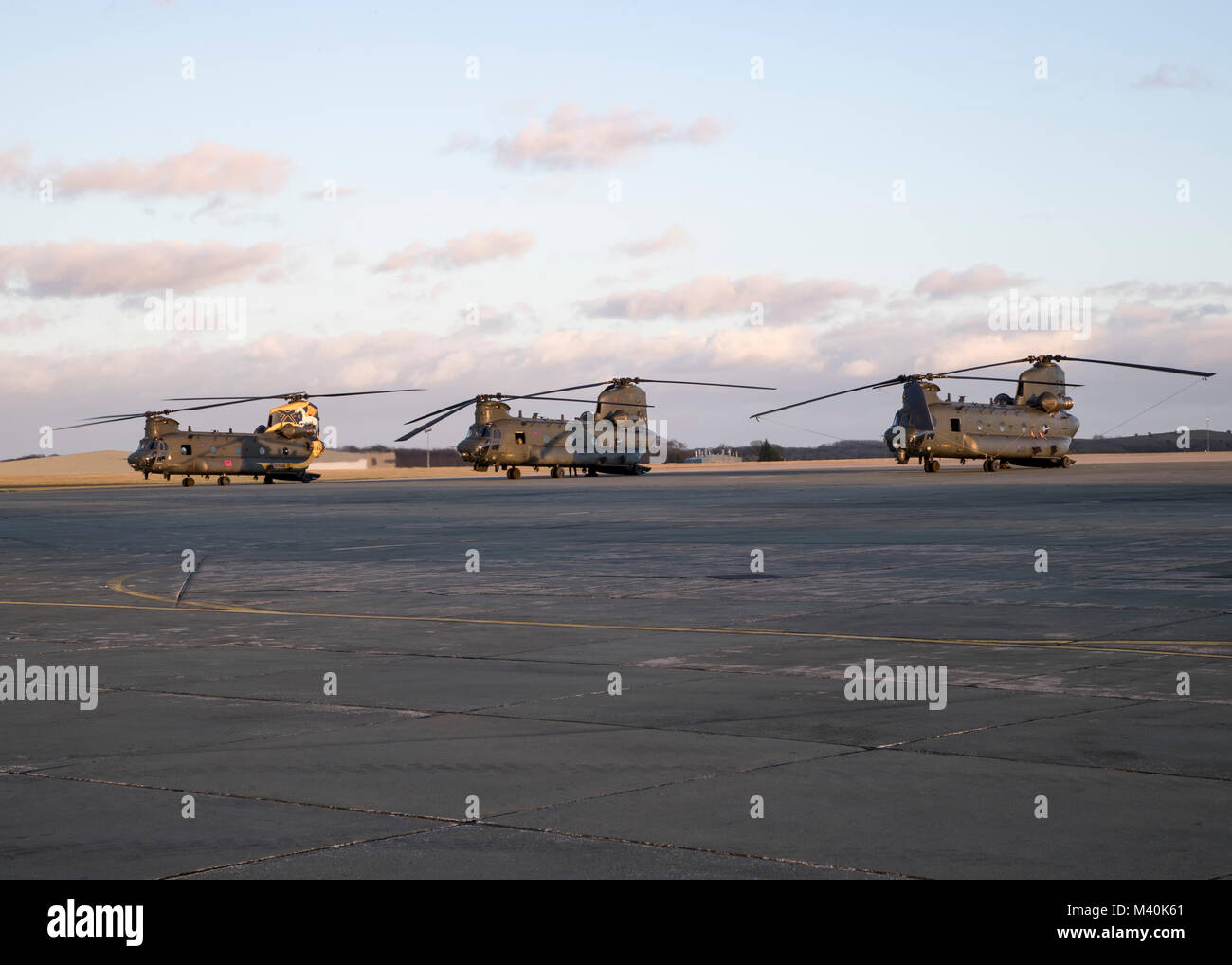 Drei RAF Chinook Hubschrauber auf dem Vorfeld Stockfoto