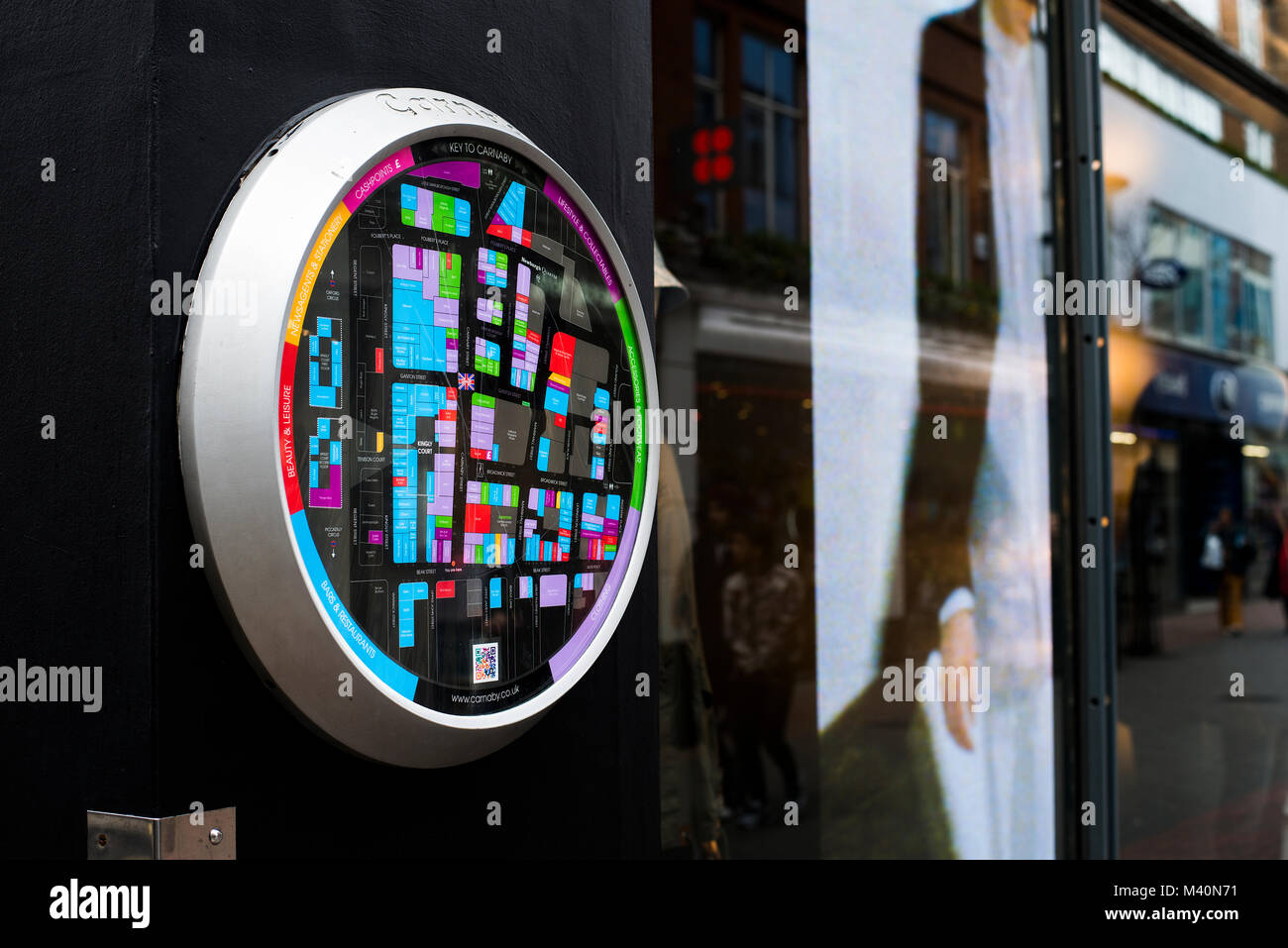 Karte von Carnaby Street an einer Wand in London Stockfoto