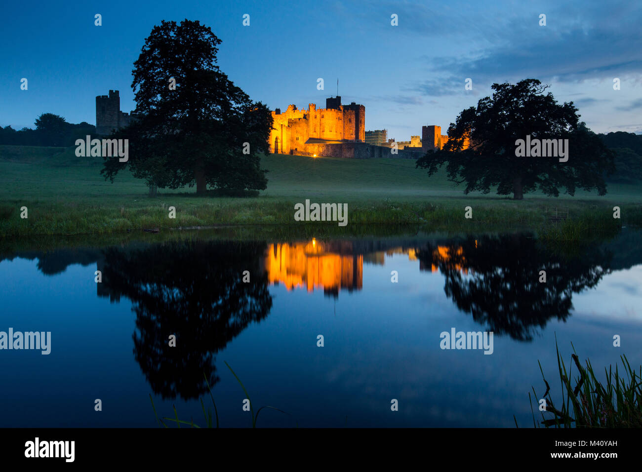 Ein Foto von Alnwick Castle in Northumberland Stockfoto