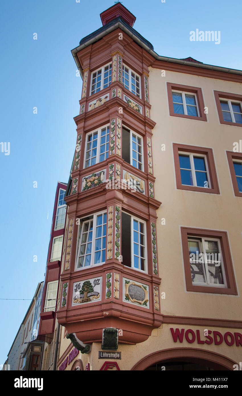 Hisoric Gebäude mit vorgezogener Nischen, Altstadt von Koblenz, Rheinland-Pfalz Stockfoto