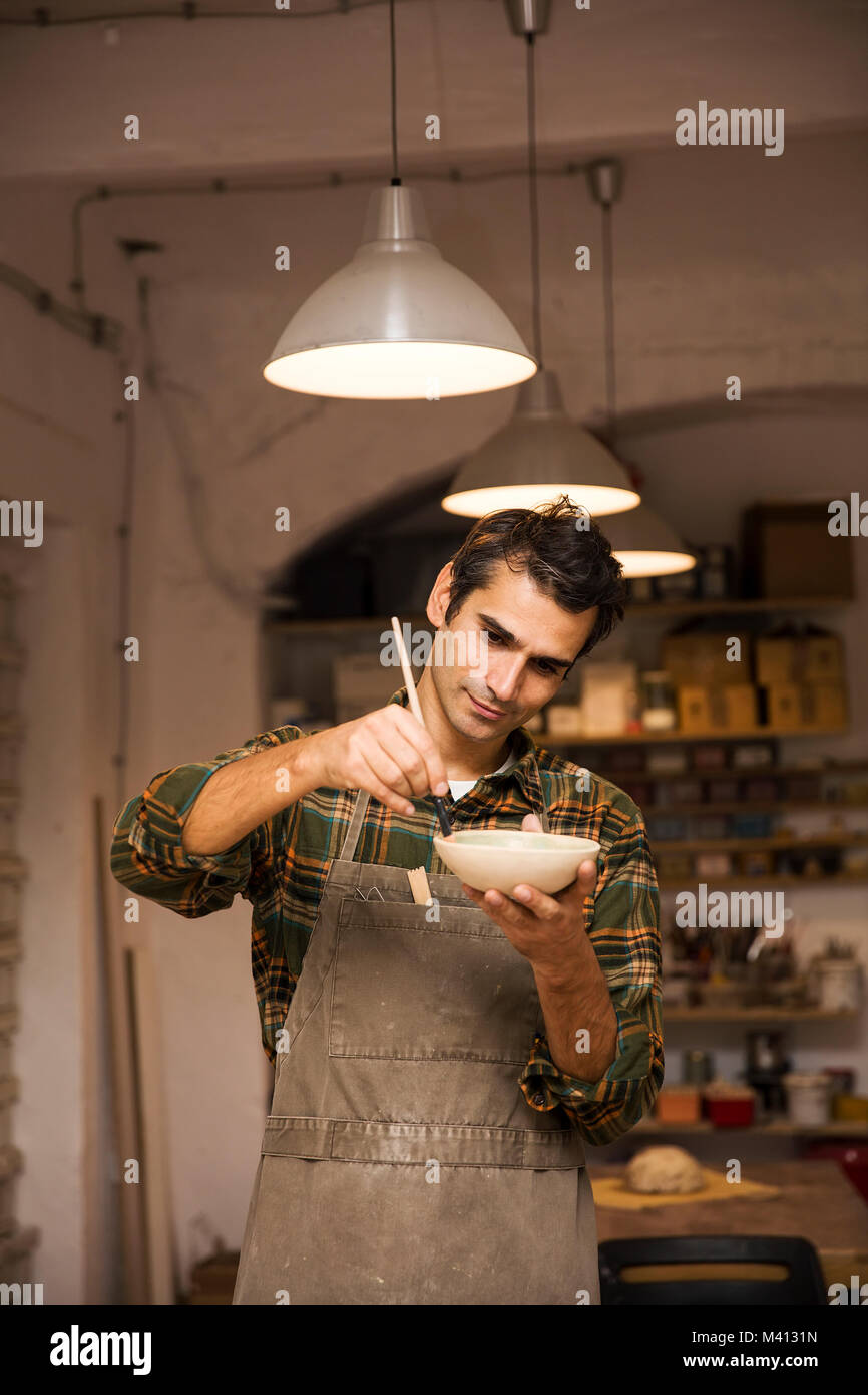 Portrait von craftman in Werkstatt Stockfoto