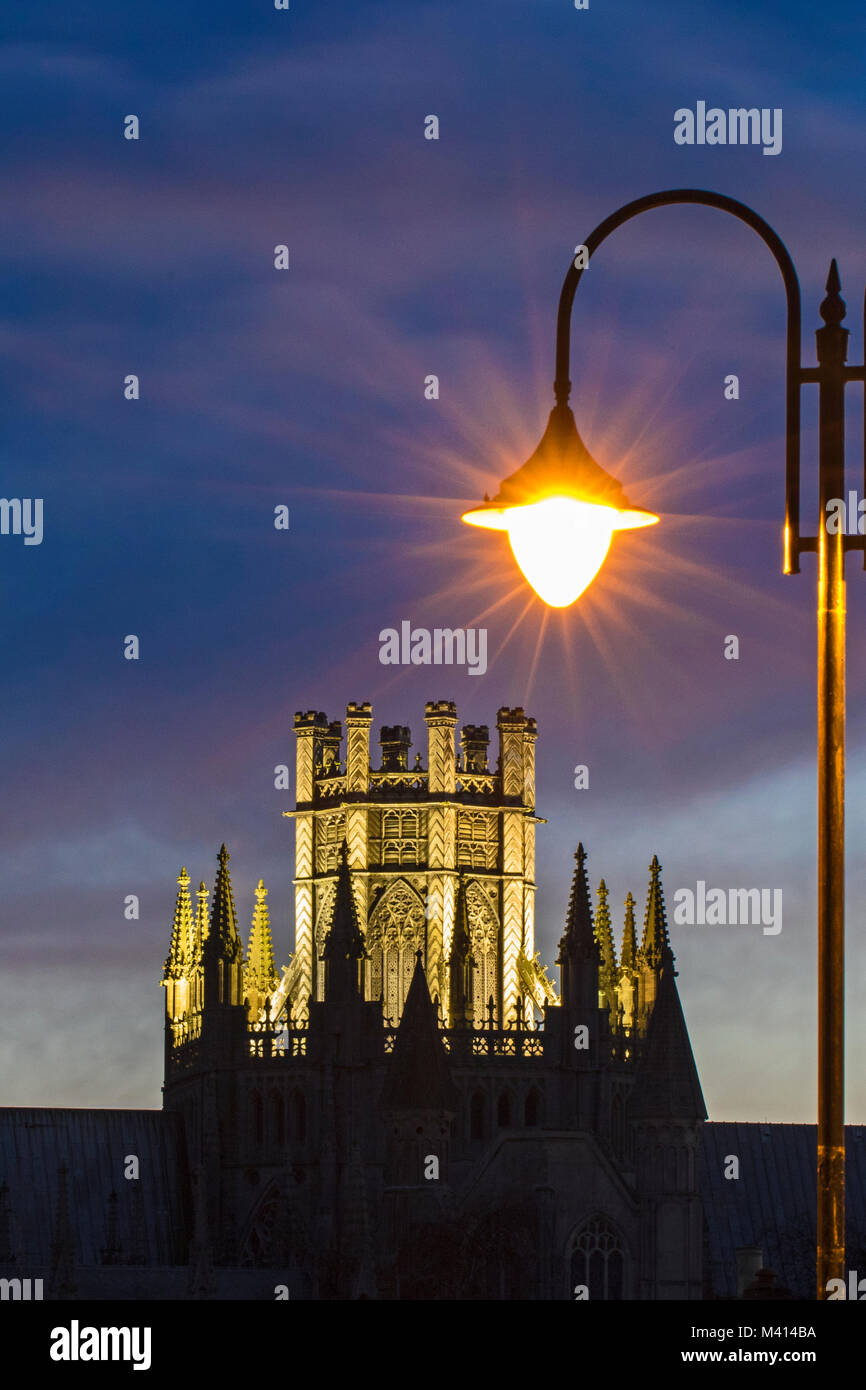 Die Laterne Turm auf Ely Kathedrale beleuchtet, Ely, Cambridgeshire, England Stockfoto