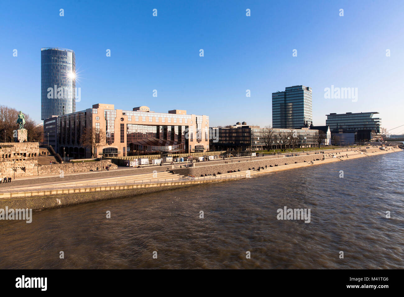 Europa, Deutschland, Nordrhein-Westfalen, Köln, Rhein Boulevard im ...
