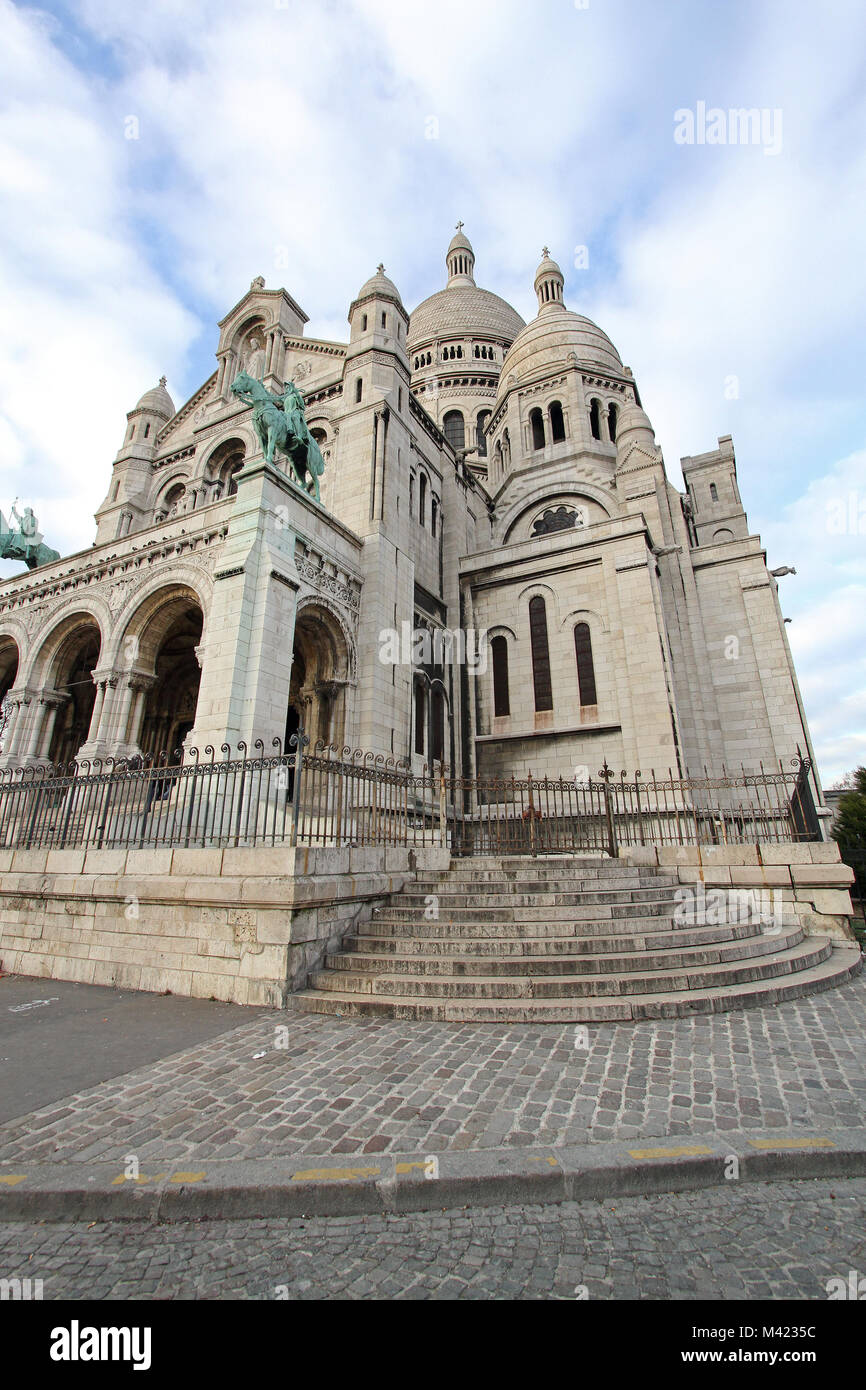 Berühmte Pariser Sehenswürdigkeiten Basilika des Heiligen Herzens Stockfoto