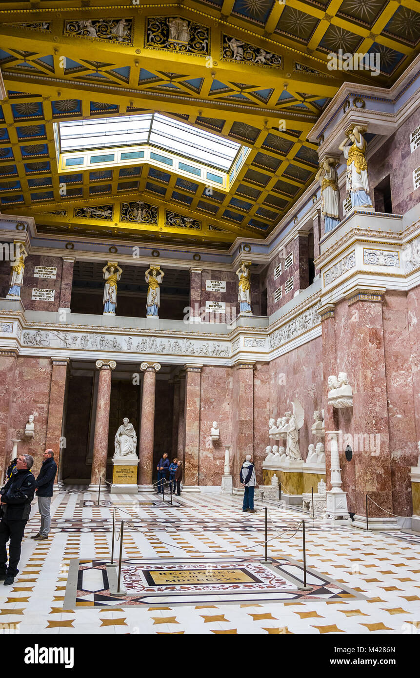 Walhalla halle Fotos und Bildmaterial in hoher Auflösung Alamy