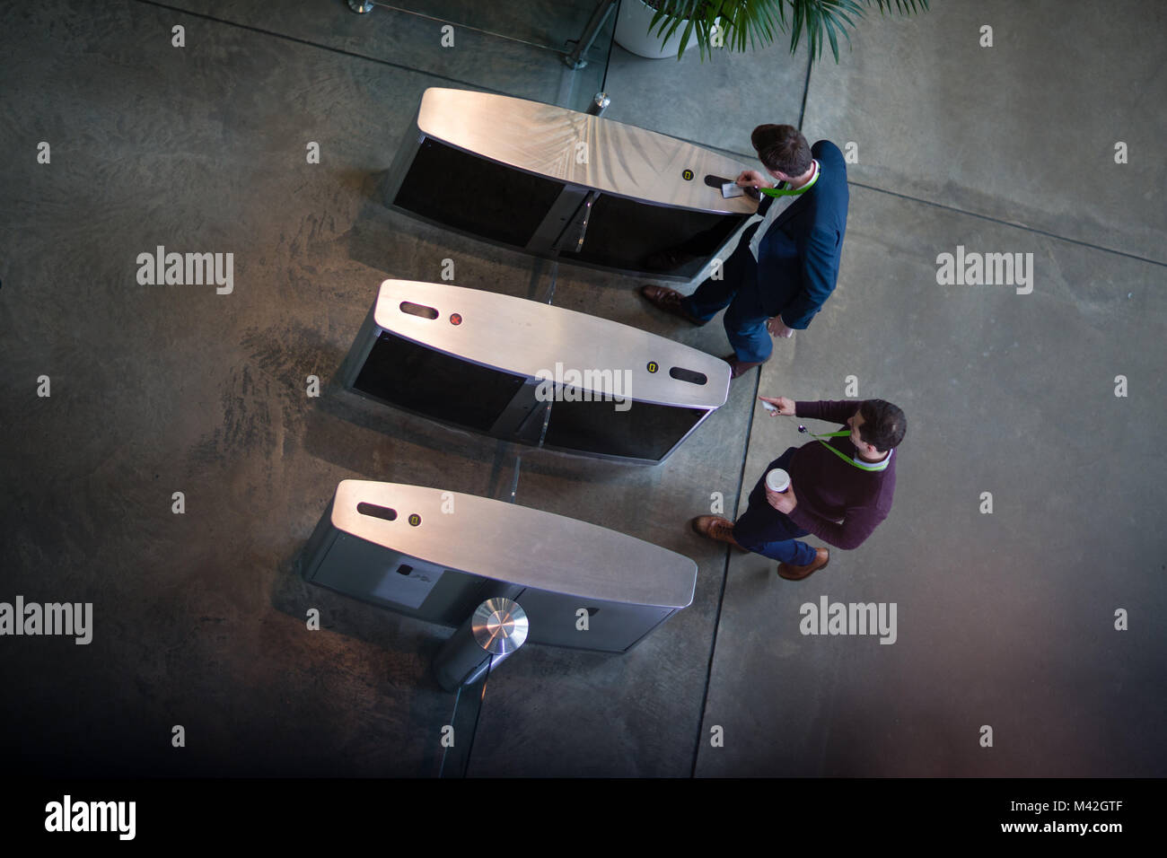 Overhead shot von Sicherheit Tore Stockfoto