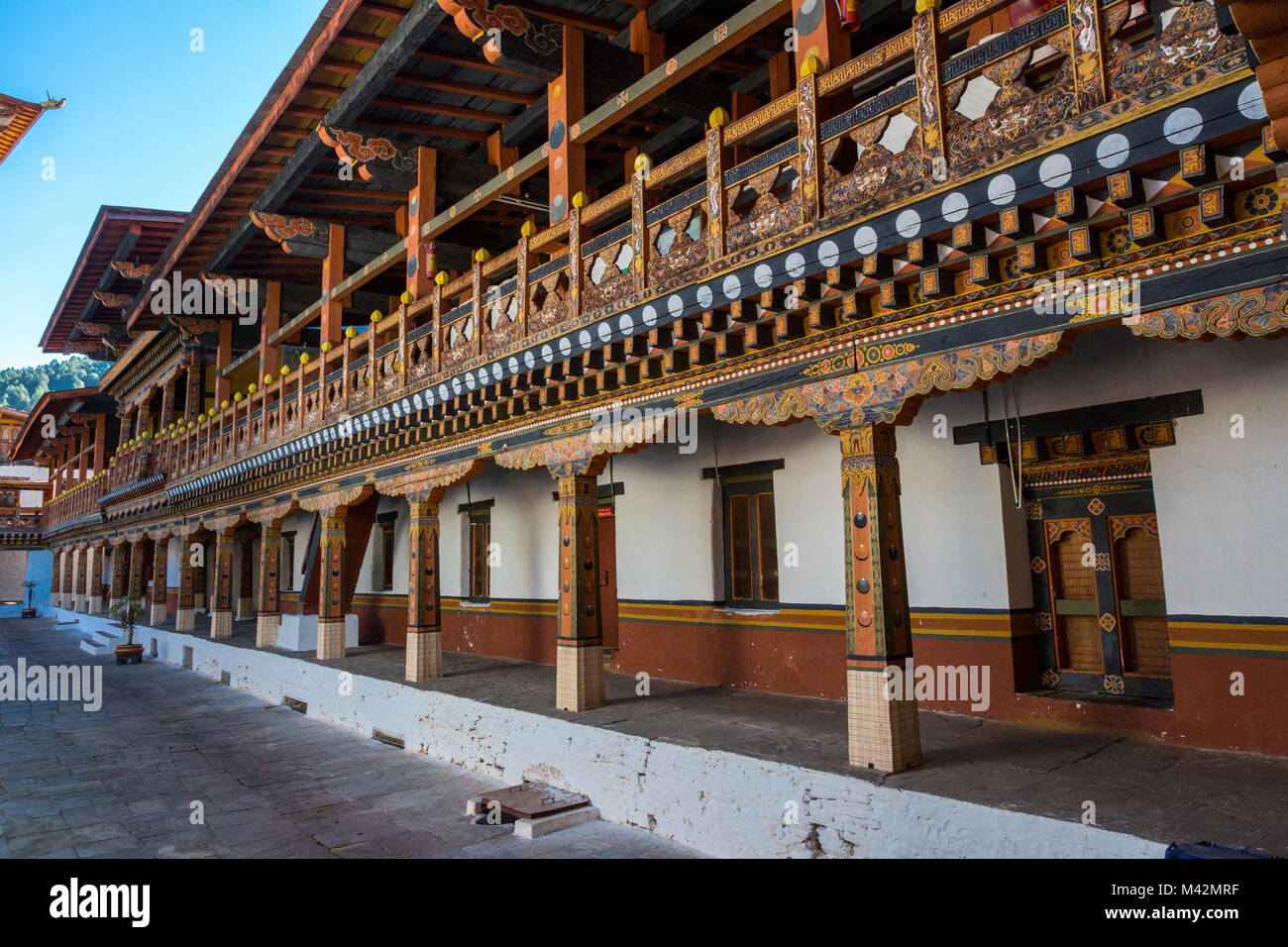 Punakha, Bhutan. Innenhof des Punakha Dzong (Festung/Kloster). Stockfoto
