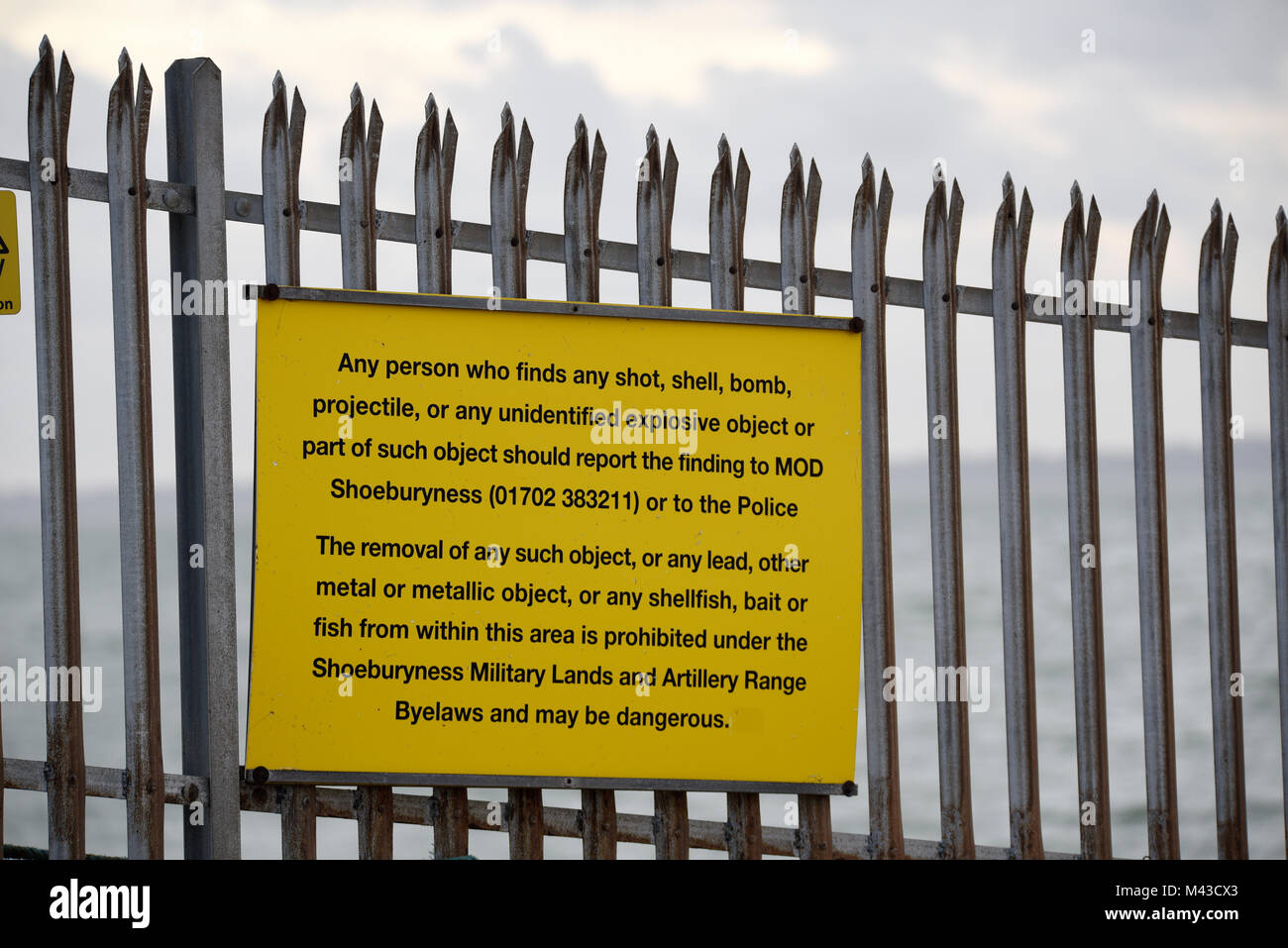 Bundesministerium der Verteidigung Schießplatz bei Shoeburyness, mit dem Warnzeichen dafür keinen öffentlichen Zugang Stockfoto