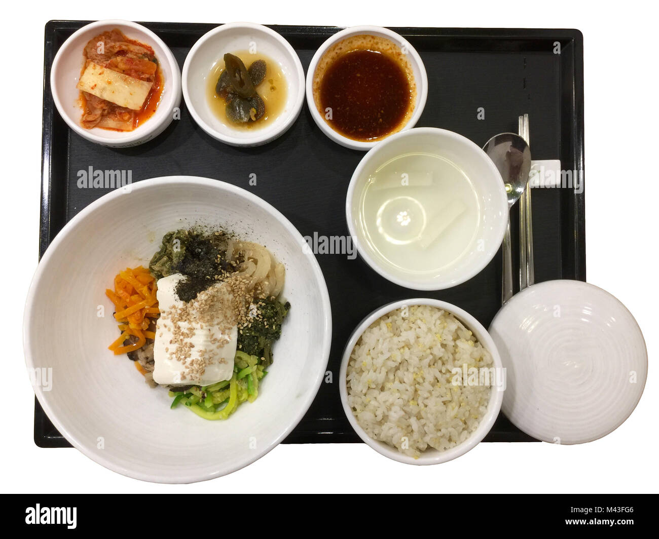 Bibimbap isoliert auf weißem Hintergrund Stockfoto Bibimbap isoliert auf weißem Hintergrund Stockfoto