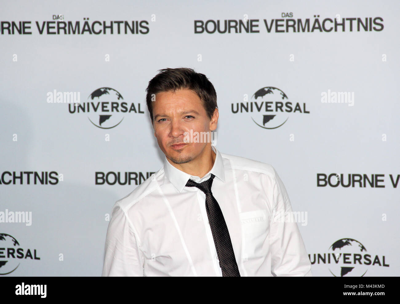Photocall Das Bourne Vermachtnis Jeremy Renner Stockfotografie Alamy